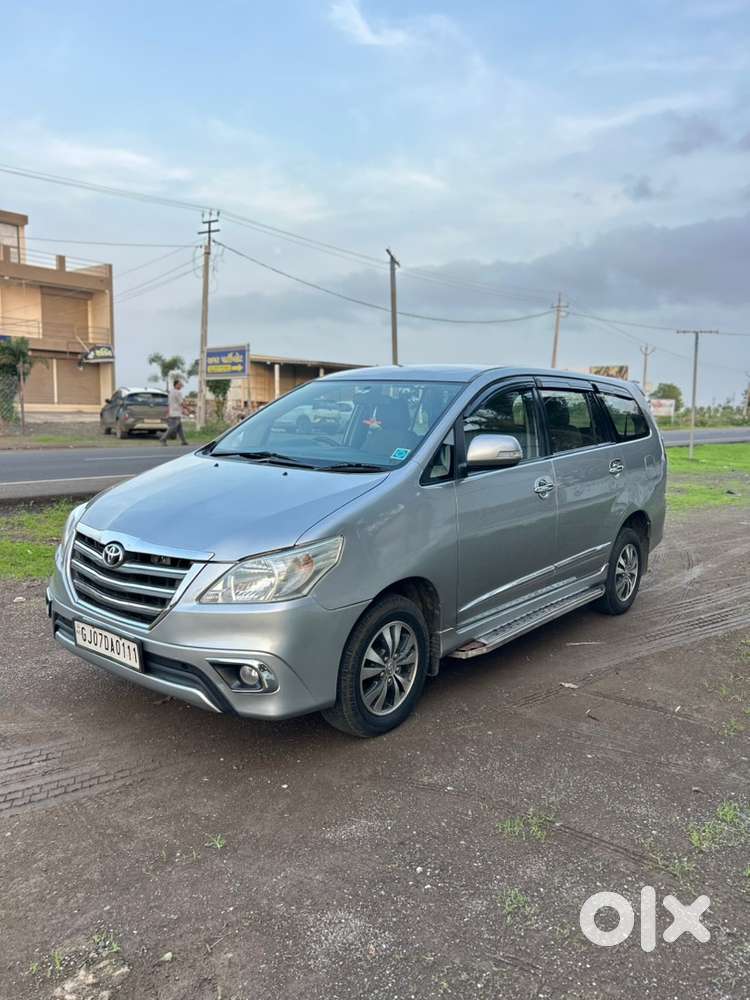 Toyota Innova Diesel/ V Vip No 111