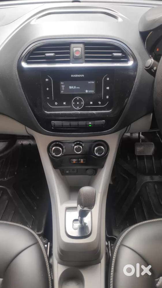 Tata Tiago 1.2 Revotron Xta, 2024, Petrol