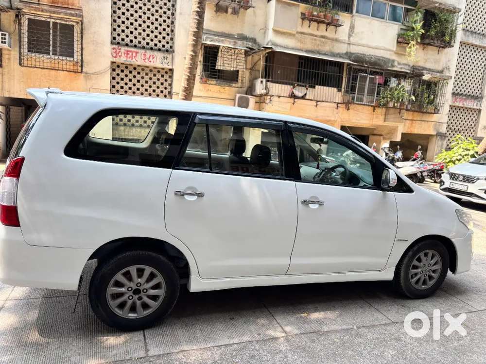 Toyota Innova 2014 V