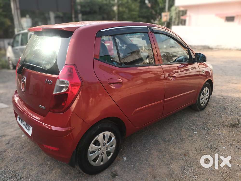 Hyundai I10 Sportz At, 2012, Petrol