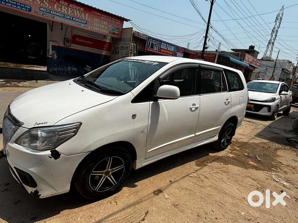 Toyota Innova Diesel 2014
