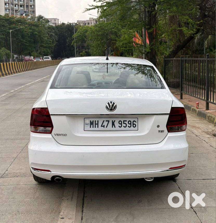 Volkswagen Vento 1.2 Tsi Highline Plus At, 2016, Petrol