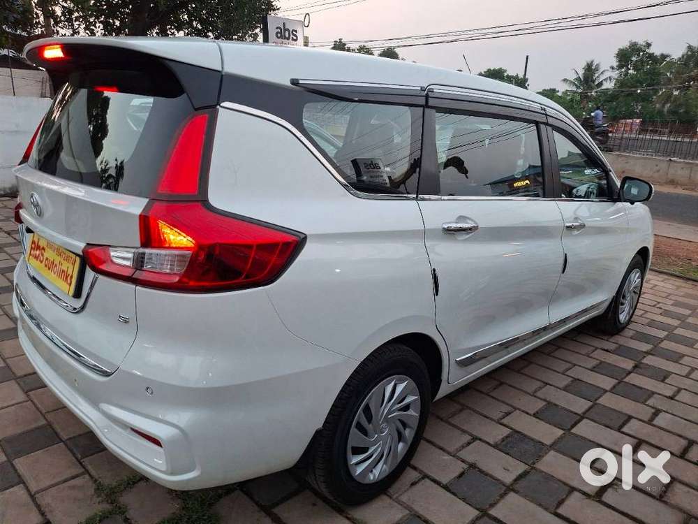 Toyota Rumion S Cng, 2026, Cng & Hybrids