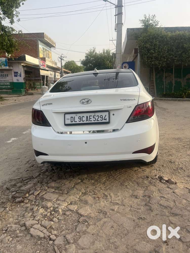 Hyundai Verna Petrol Manual 2015 Excellent Condition All Ok No Any Pro