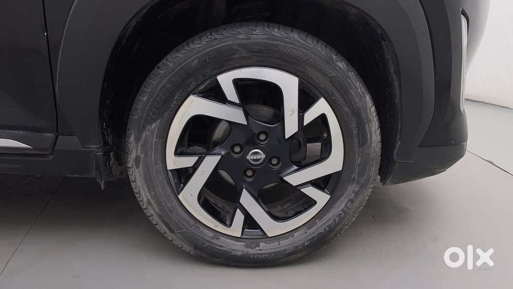 Nissan Magnite 1.0 Xv Premium Turbo Cvt, 2021, Petrol