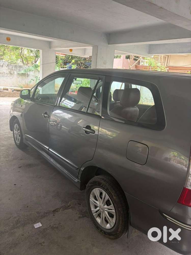 Toyota Innova 2014 Diesel 124000 Km Driven