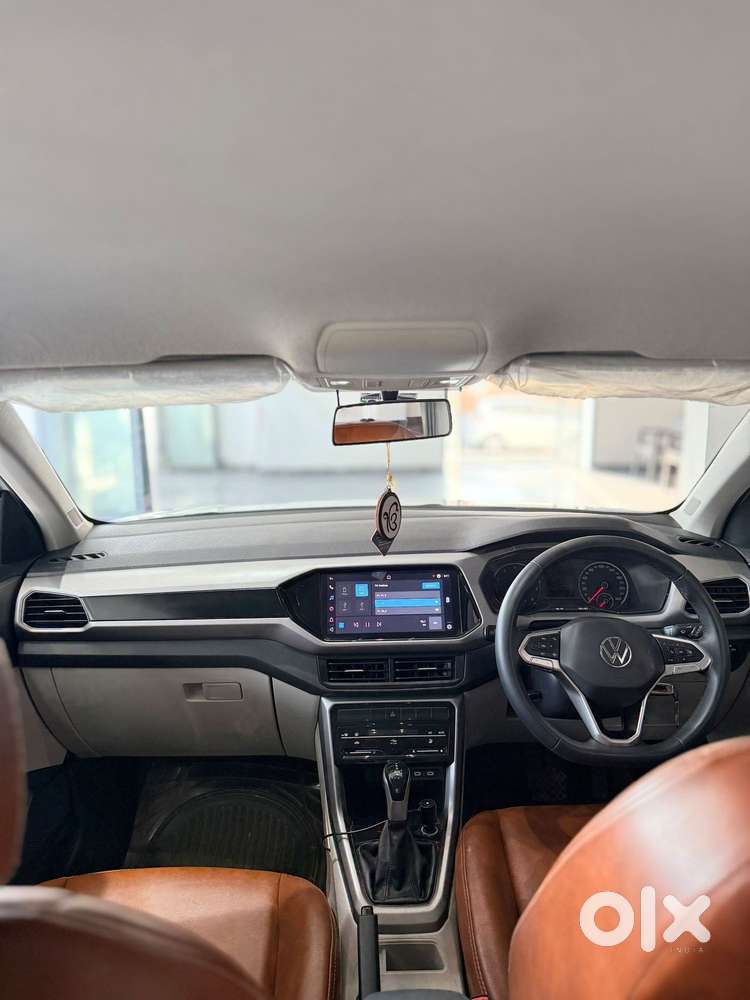 Volkswagen Taigun 1.0 Tsi Highline At, 2022, Petrol