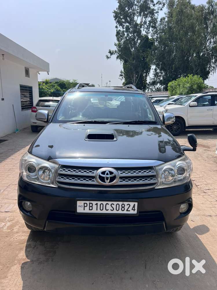 Toyota Fortuner 3.0 4x4 Manual, 2009, Diesel