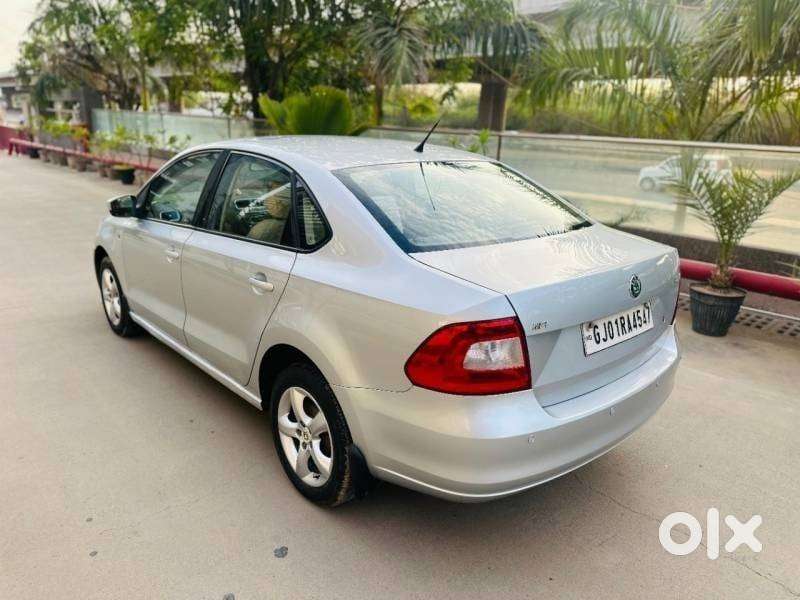 Skoda Rapid 2013-2016 1.6 Mpi At Elegance, 2013, Petrol