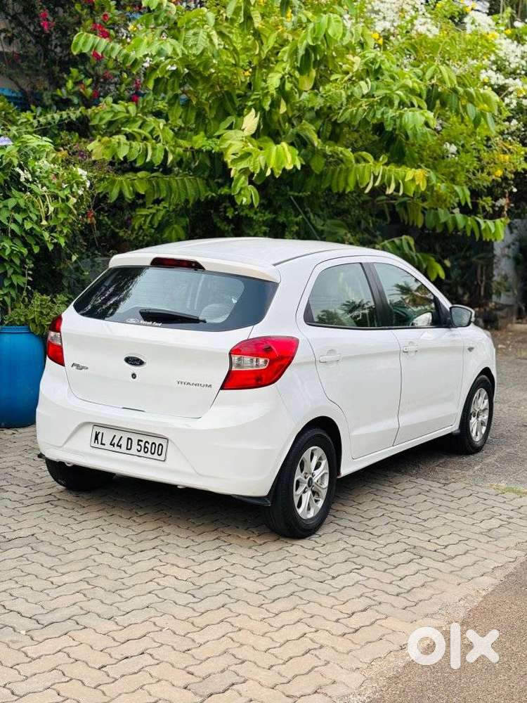 Ford Figo 1.5p Titanium At, 2015, Petrol