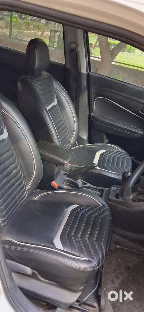 Brezza Lxi Optional 
October 2021
First Owner 

Dono Original Key Avl