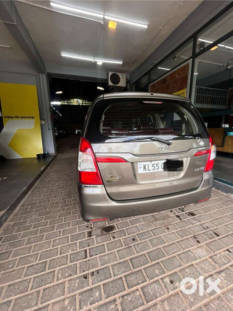 Toyota Innova 2.5 G (diesel) 8 Seater, 2014, Diesel