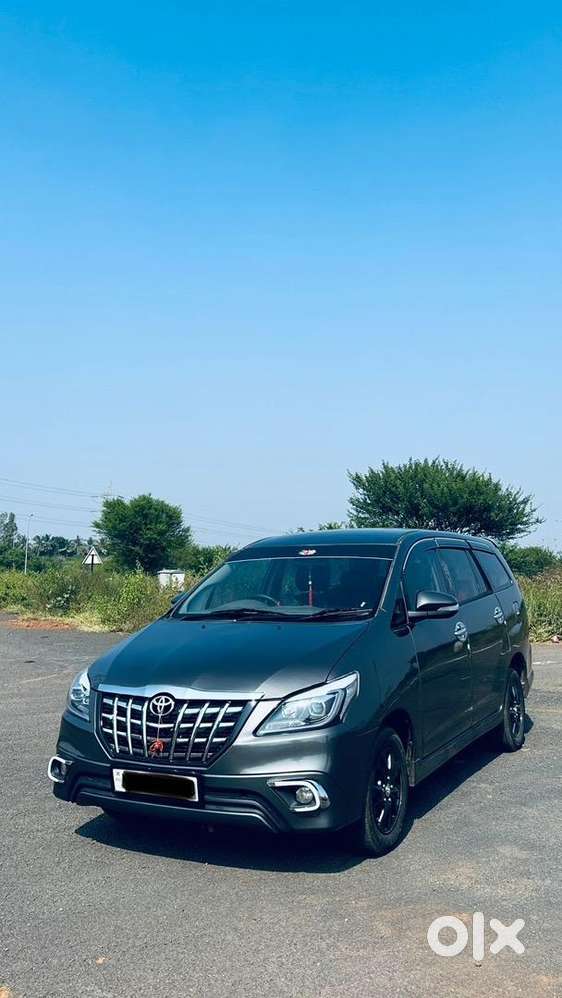Toyota Innova 2011 Diesel Well Maintained