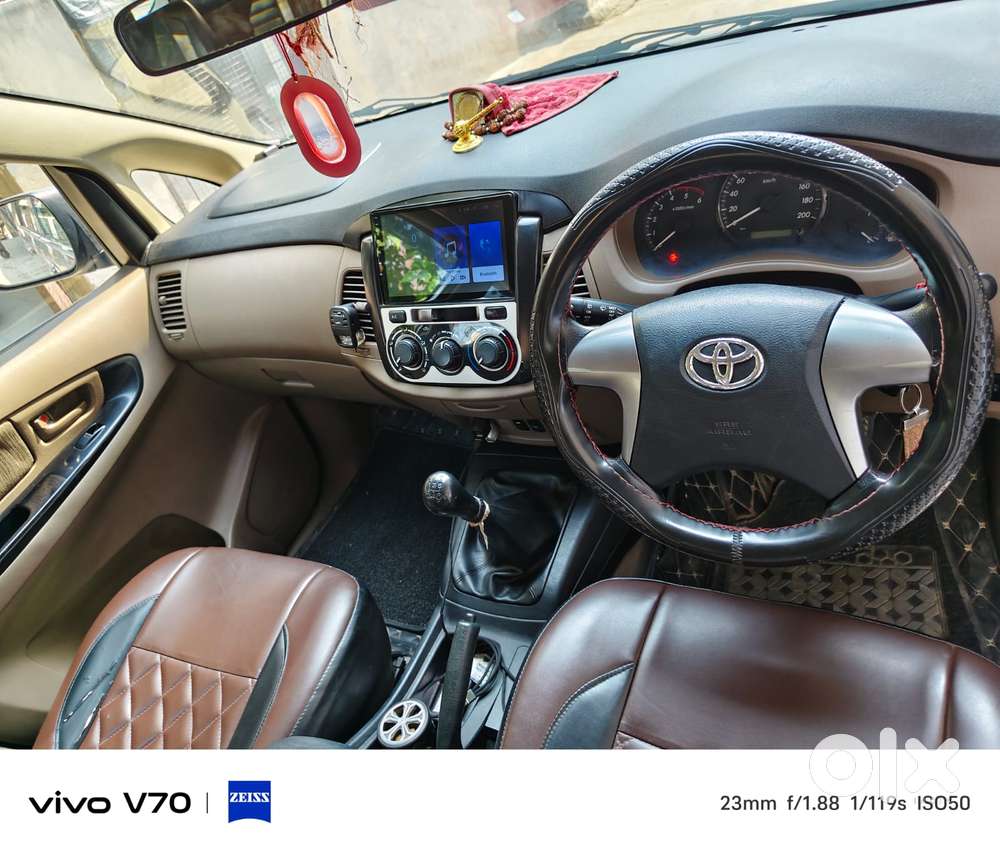 Toyota Innova 2.5 G (diesel) 7 Seater Bs Iv, 2015, Diesel