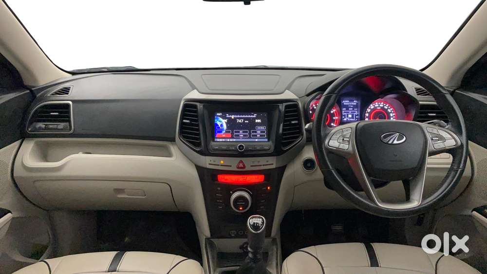 Mahindra Xuv300 W8, 2022, Petrol