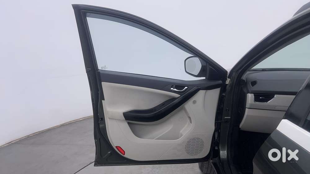 Tata Nexon 1.5 Revotorq Xza Plus S Amt, 2021, Petrol