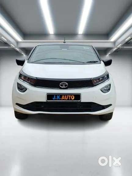 Tata Altroz 1.2 Xt, 2022, Petrol