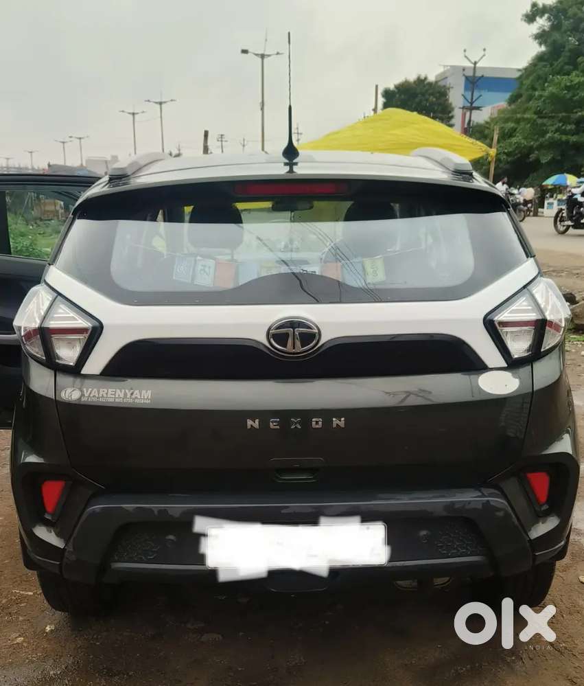 Tata Nexon 2020 Petrol Manual 66000 Km