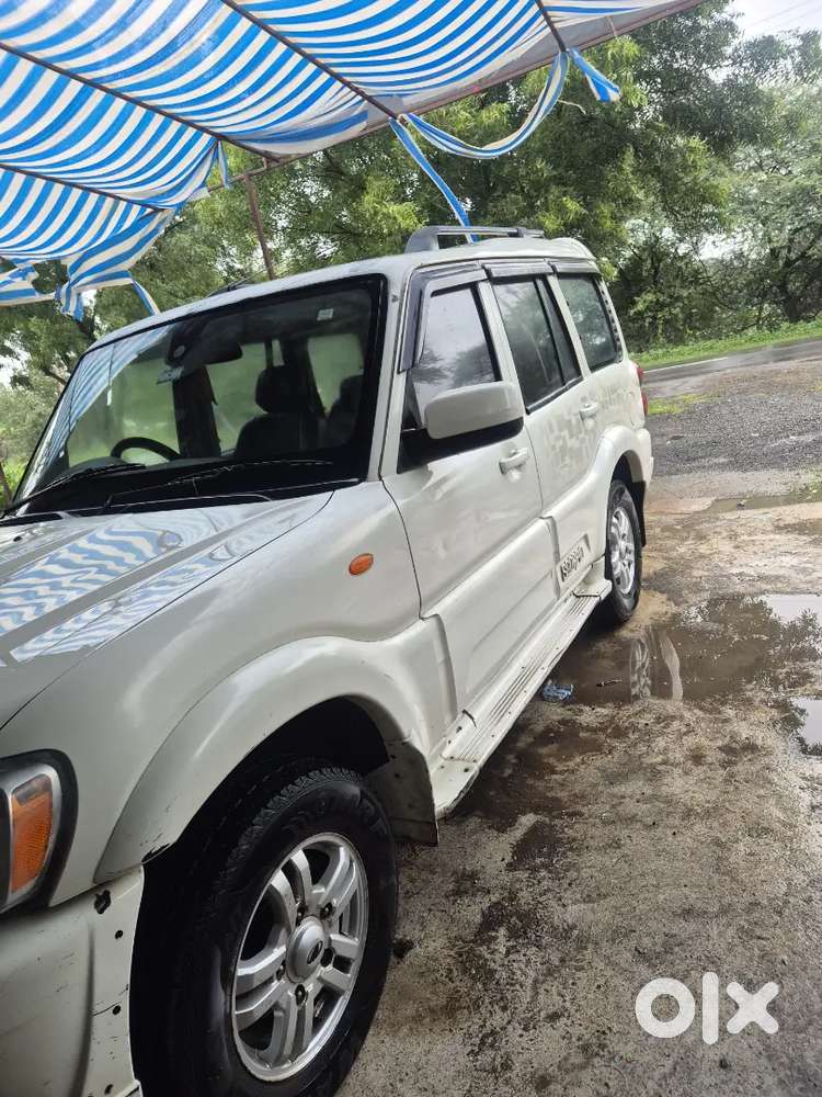 Mahindra Scorpio Vlx 2013