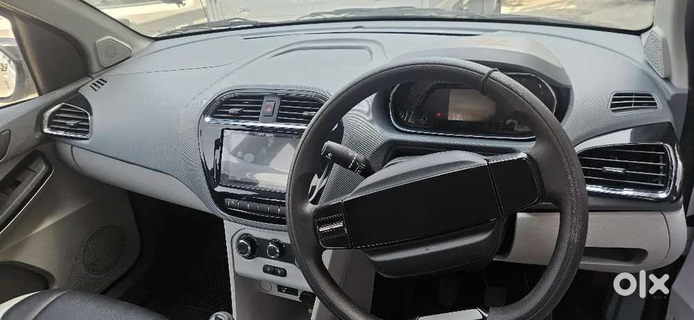 Tata Tiago 2025 Petrol 6112 Km Driven