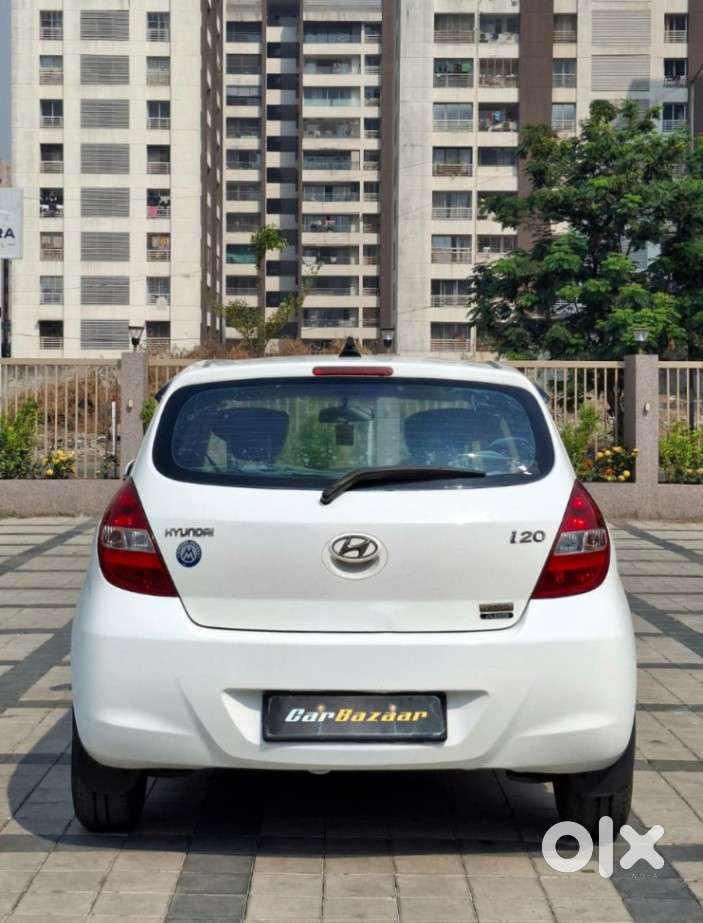 Hyundai I20 Asta 1.2 O With Sunroof, 2011, Petrol