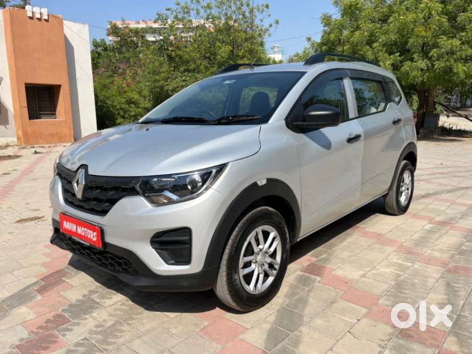 Renault Triber Rxl, 2025, Petrol