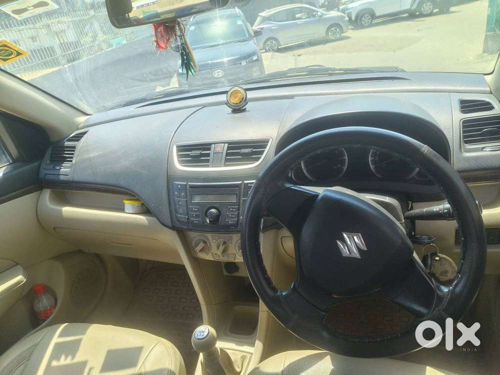 Maruti Suzuki Swift Dzire 1.2 Vxi Bsiv, 2014, Petrol