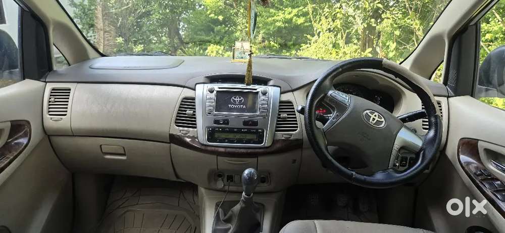 Toyota Innova Diesel 2014