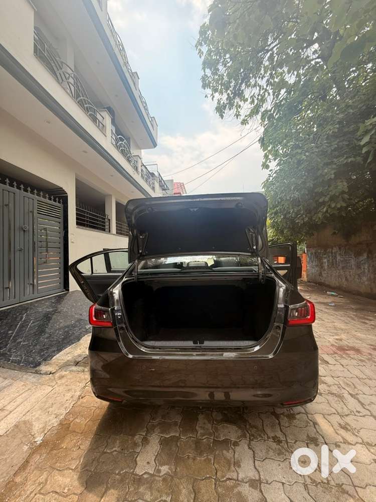 Honda Amaze Petrol 2025