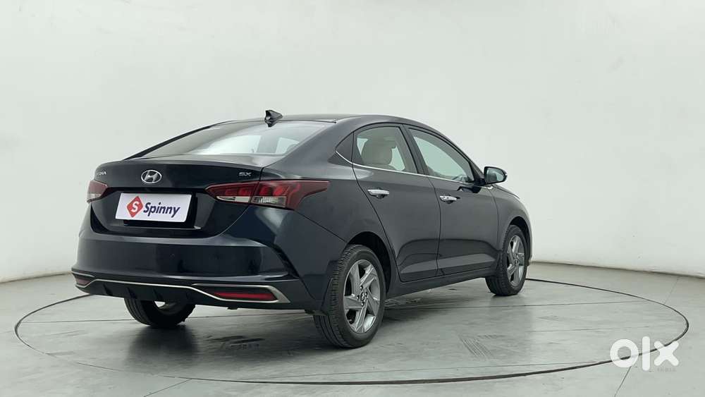 Hyundai Verna 1.5 Mpi Mt Sx (o), 2023, Petrol