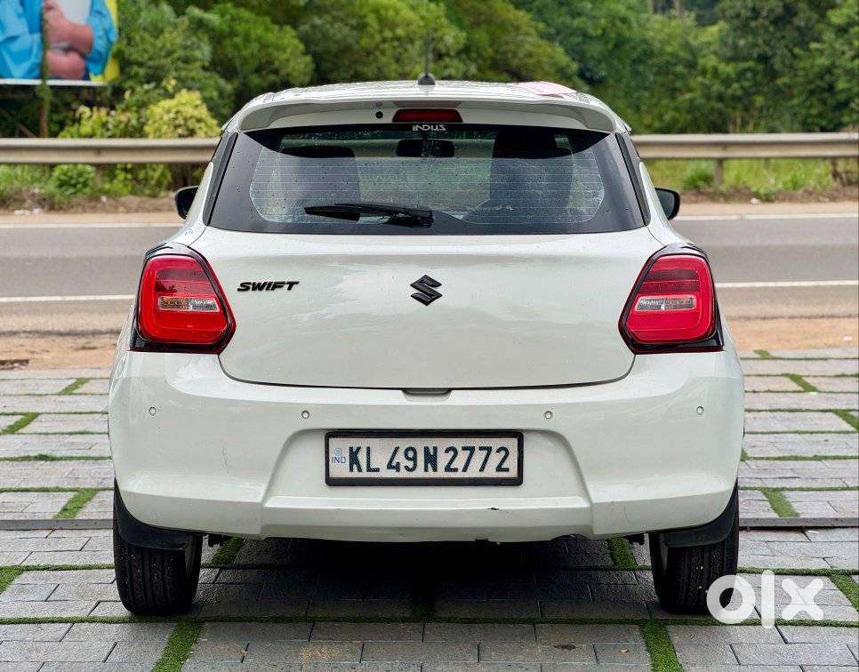 Maruti Suzuki Swift Zxi, 2021, Petrol
