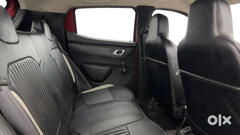 Renault Kwid 2019-ongoing 1.0 Rxt Amt (o), 2019, Petrol