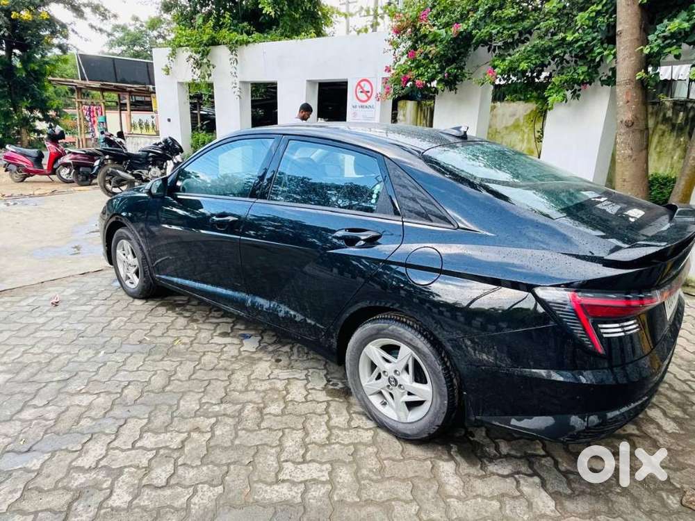 Verna  Petrol For Sale With Sunroof And Alloy 2025 Model