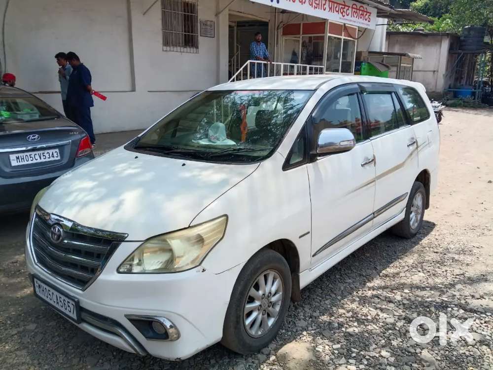 Toyota Innova 2014 Diesel 195000 Km Driven
