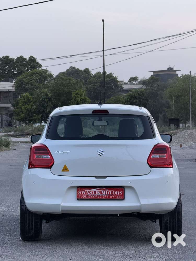 Maruti Suzuki Swift Vxi Optional, 2021, Petrol