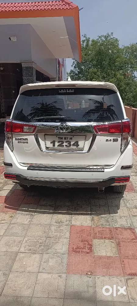 Toyota Innova Crysta 2022