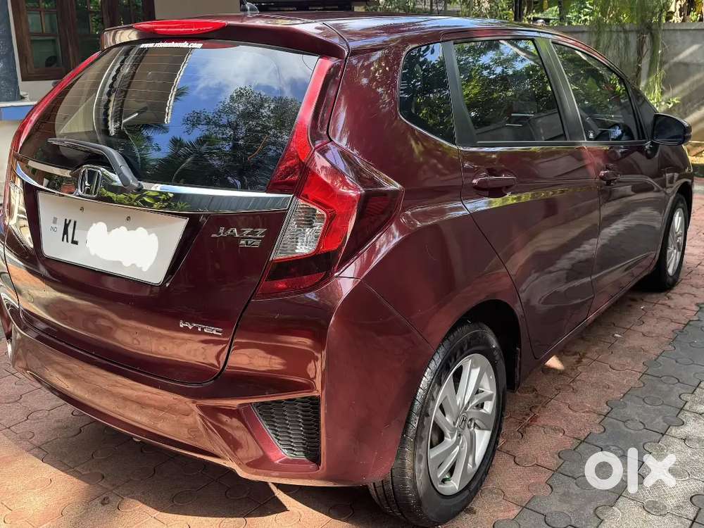  Honda Jazz V Petrol &ndash; 2018 Model | 1st Owner | 30,000 Km