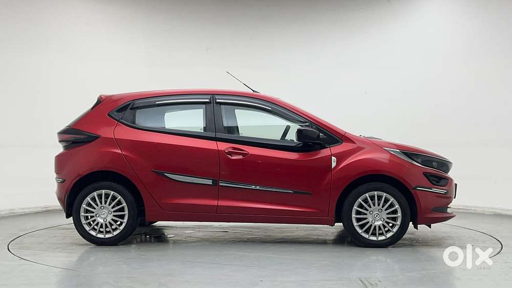 Tata Altroz 1.2 Xm Plus, 2022, Petrol