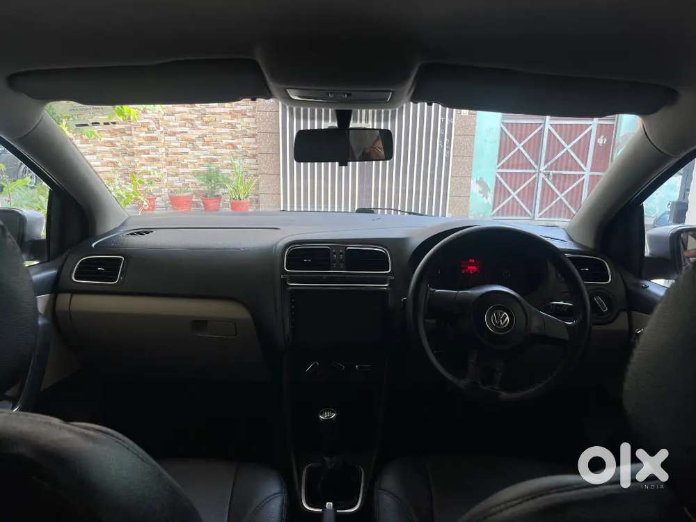 Passing 2031,volkswagen Polo 2011 Year