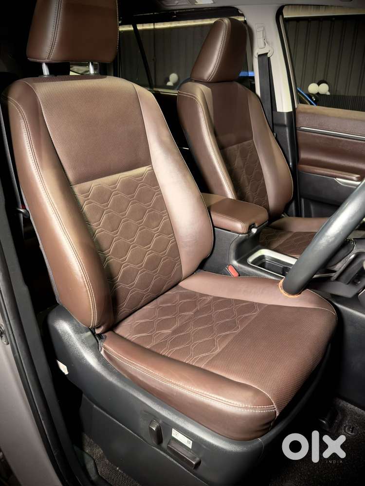 Toyota Innova Hycross 2.0 Zx (o) Hybrid 7 Str, 2024, Petrol