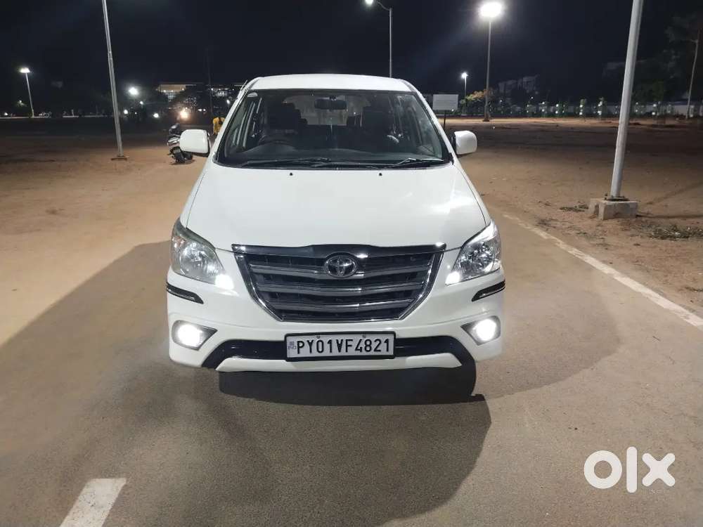 Toyota Innova 2.5 G4 2016 Diesel 8 Seater