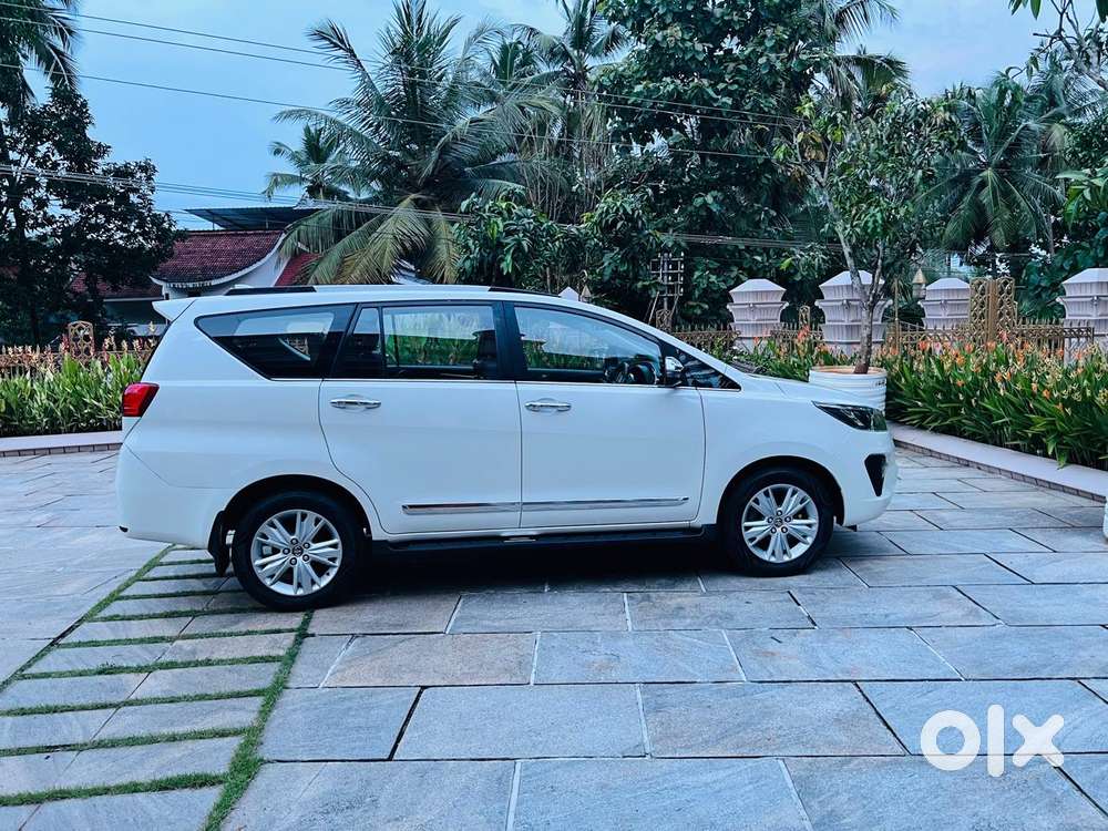 Toyota Innova Crysta 2.8z Automatic, 2019, Diesel