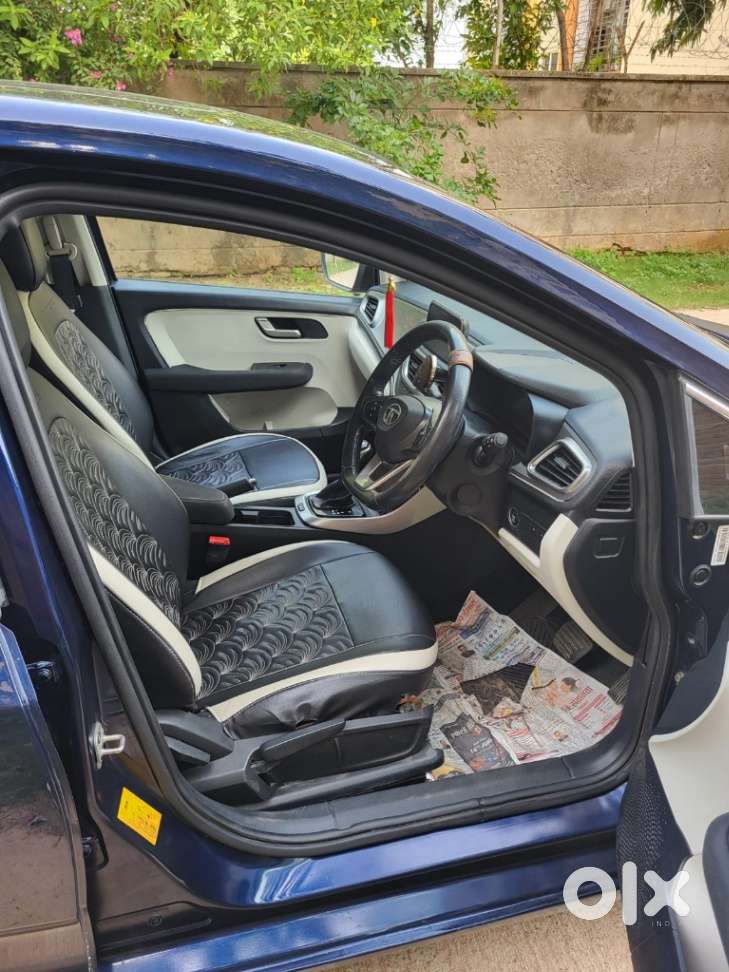 Tata Altroz Xz Plus (s), 2023, Petrol
