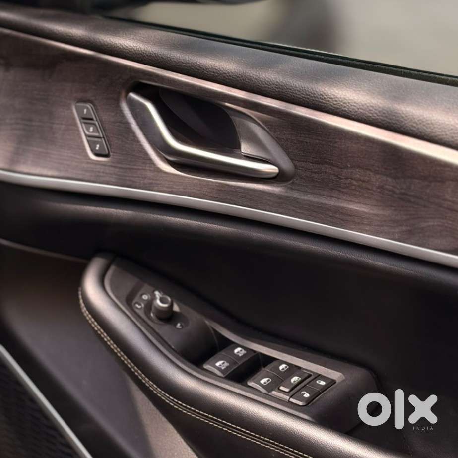 Jeep Grand Cherokee Limited (o) 4x4 At, 2023, Petrol