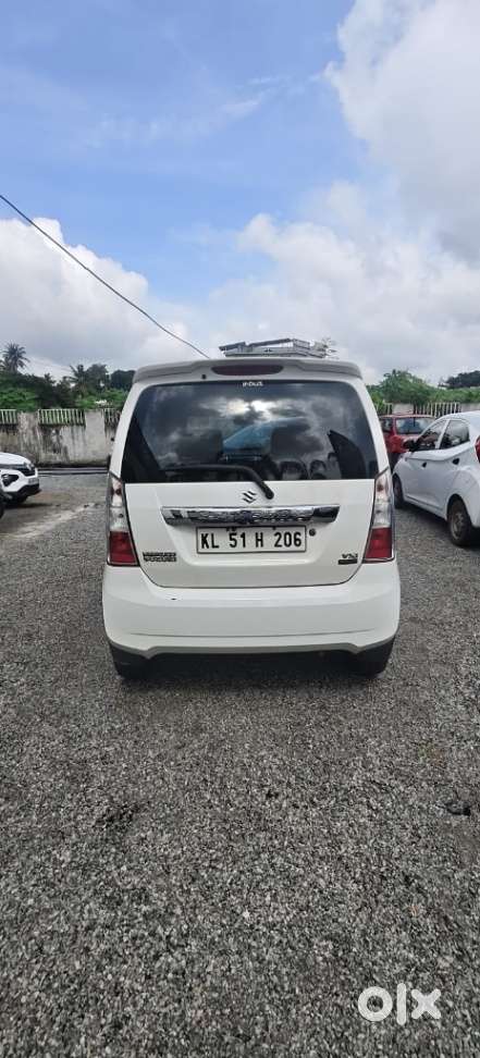Maruti Suzuki Wagon R Stingray Amt Vxi, 2016, Petrol