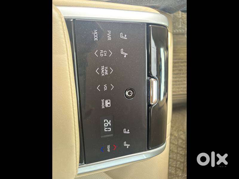 Toyota Camry, 2020, Petrol