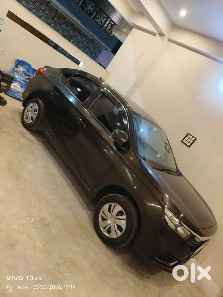 Honda Amaze 2024 Petrol 40000 Km Driven