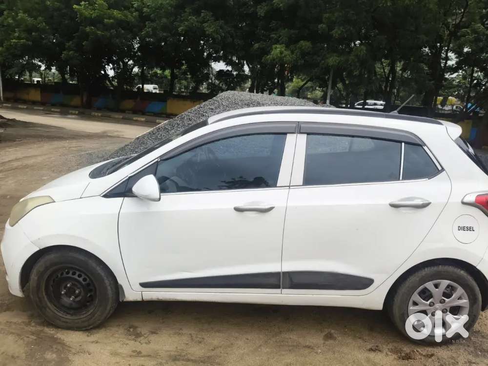 Hyundai Grand I10 Sportz 2015