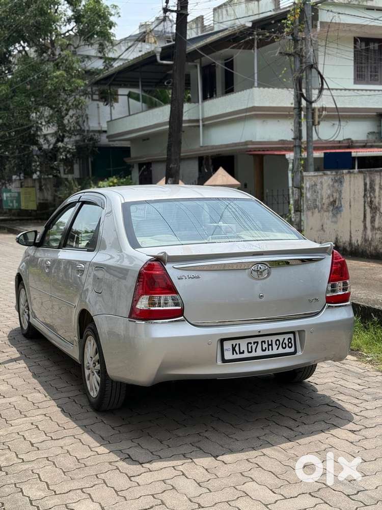Toyota Etios Vx Limited Edition, 2016, Petrol