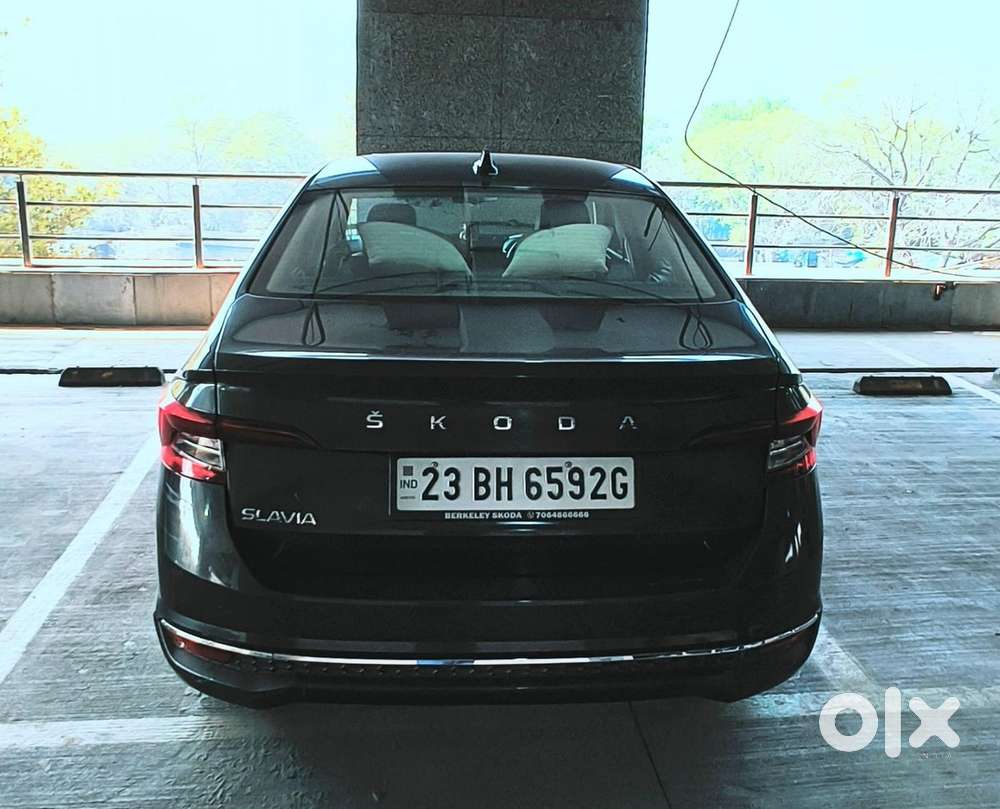 Skoda Slavia Petrol 2023